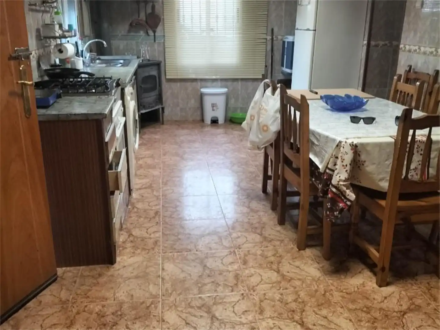 Casa adosada en venda a Calle San Isidro, Ledaña Cuina de Casa adosada en venda en Ledaña amb Aire condicionat, Calefacció i Terrassa