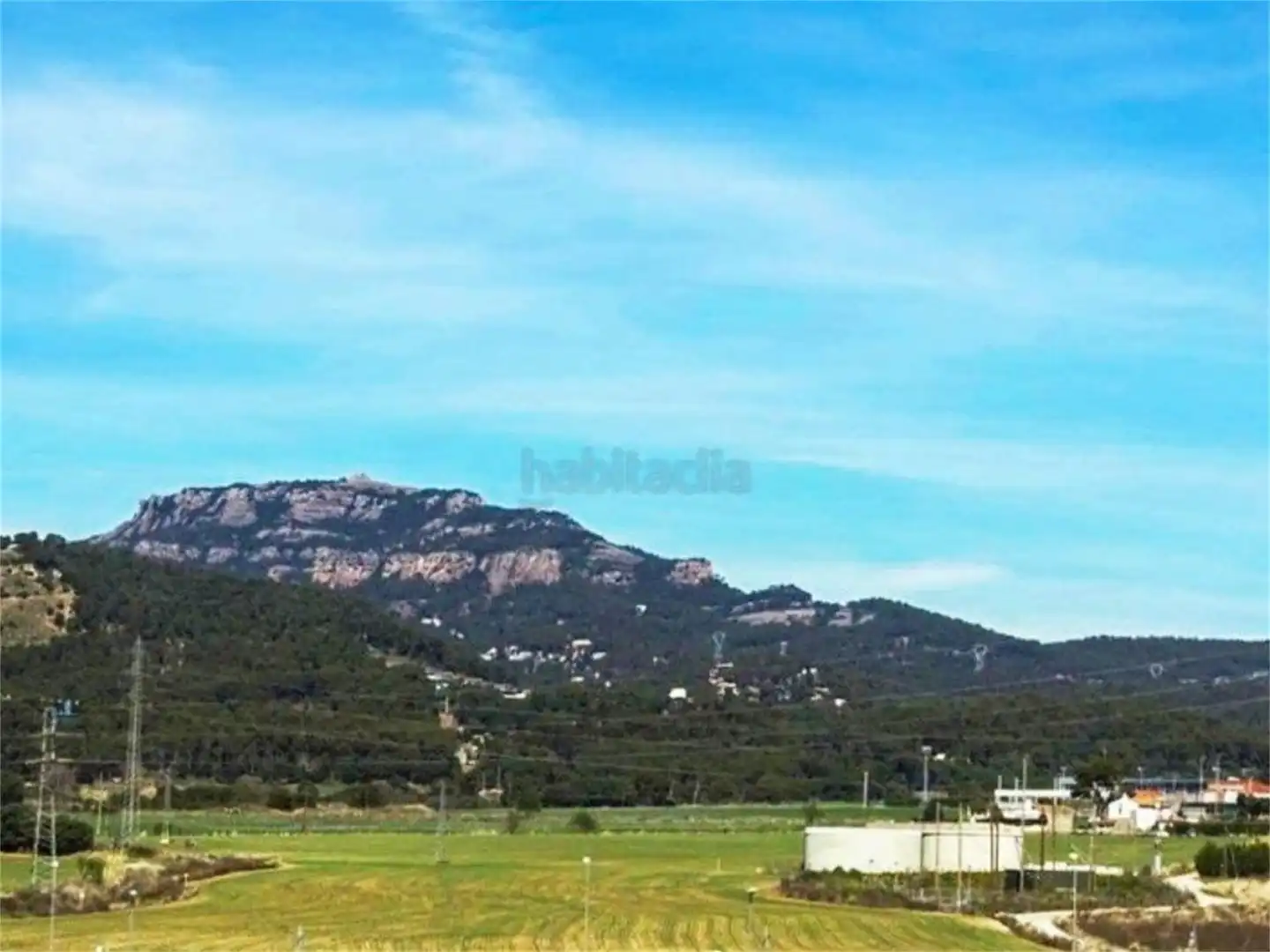 Piso en venta en Terrassa con Calefacción, Trastero y Piscina