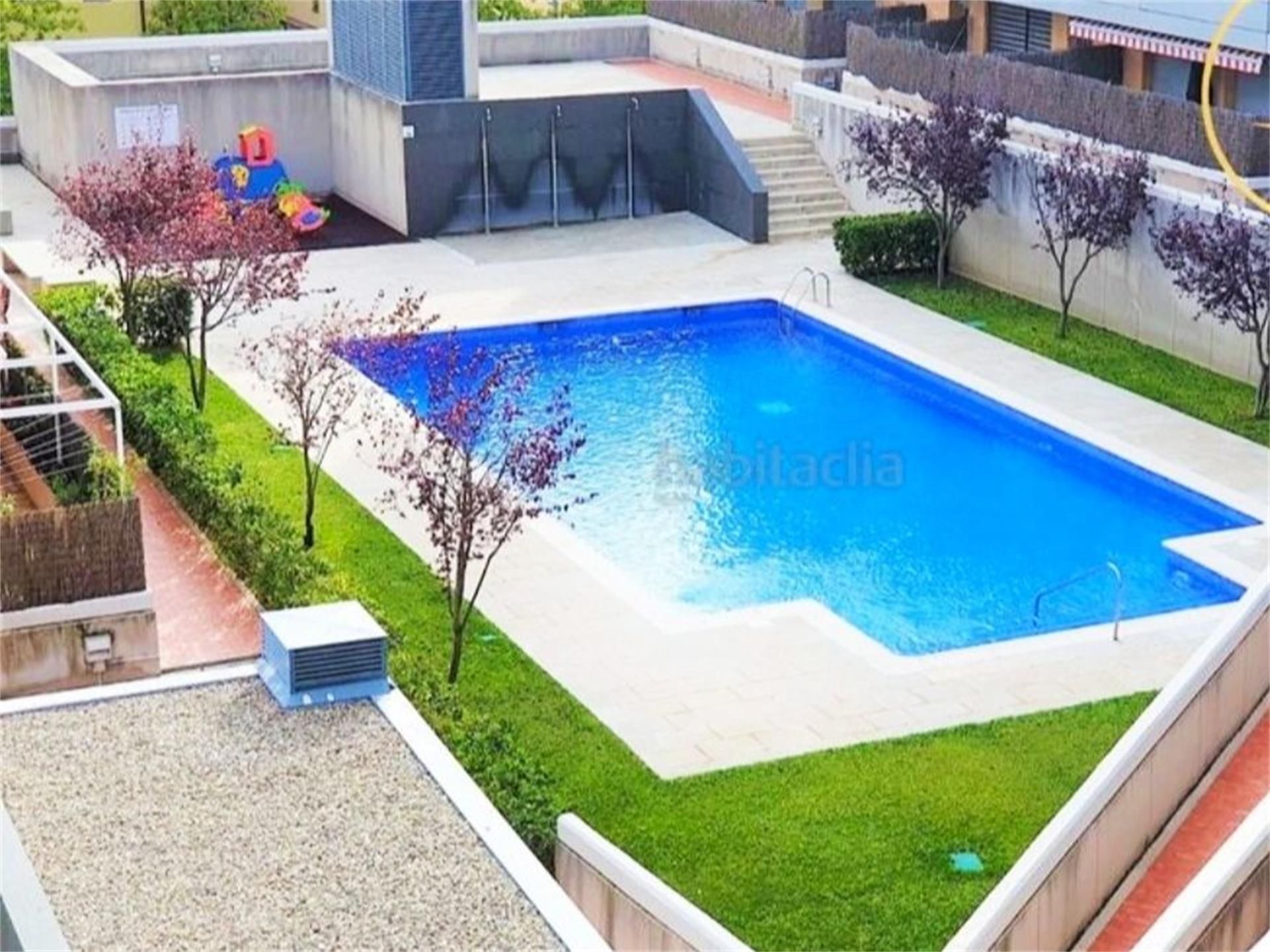Pis en venda a Avinguda de la Lacetània, Can Roca Piscina de Pis en venda en Terrassa amb Piscina i Balcó