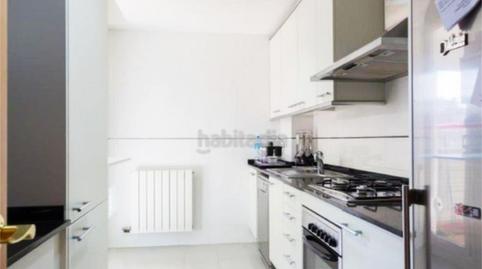 Foto 3 de Piso en venta en Avinguda de la Lacetània, Can Roca, Barcelona