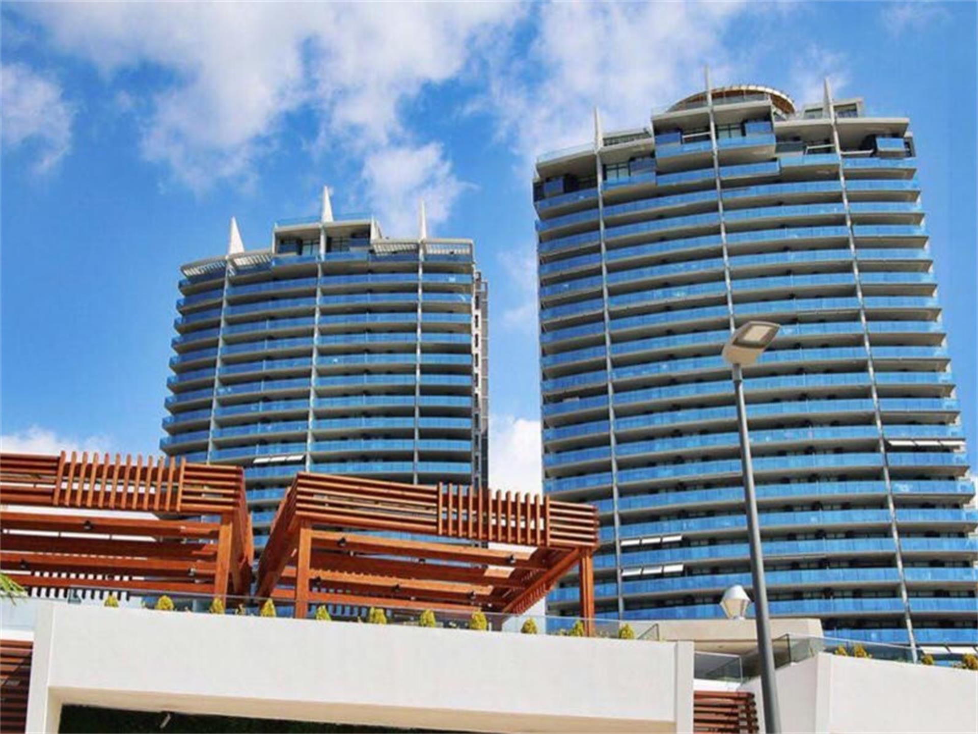 Vista exterior de Pis de lloguer en Benidorm amb Aire condicionat, Calefacció i Terrassa