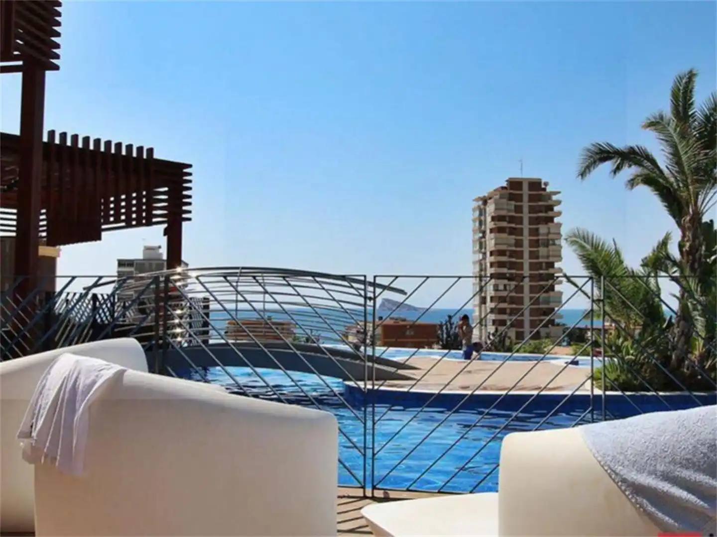 Flat for rent in Avenida de Villajoyosa, Playa Poniente Swimming pool of Flat for rent in Benidorm with Air Conditioner, Heating and Terrace