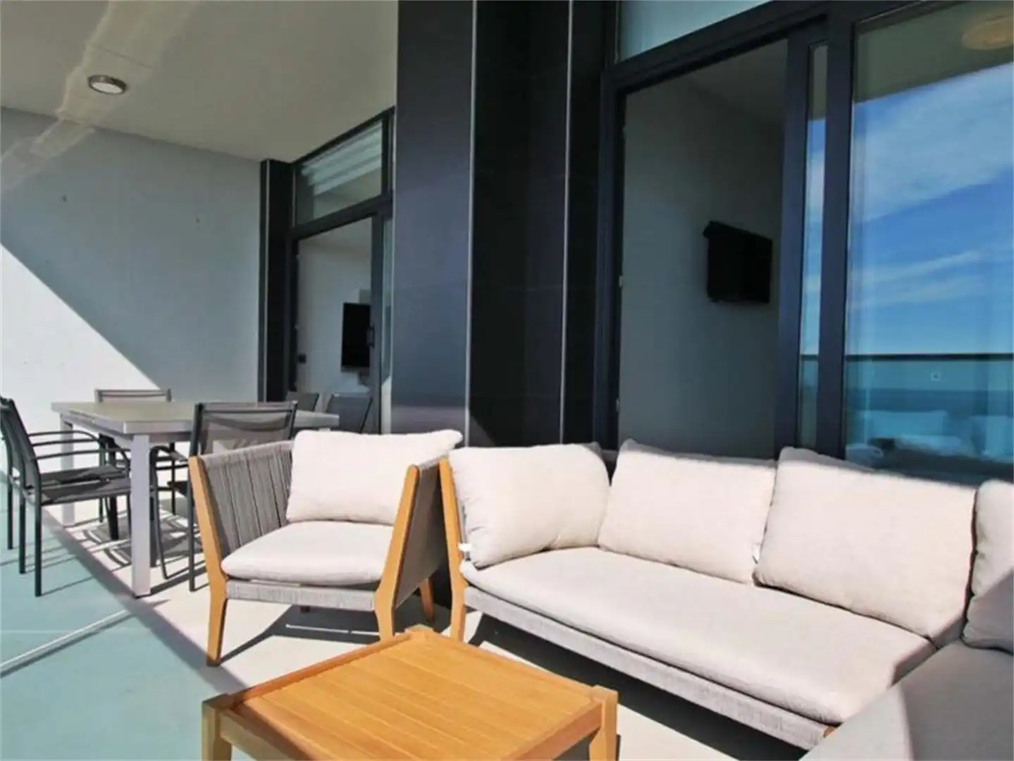 Flat for rent in Avenida de Villajoyosa, Playa Poniente Terrace of Flat for rent in Benidorm with Air Conditioner, Heating and Terrace