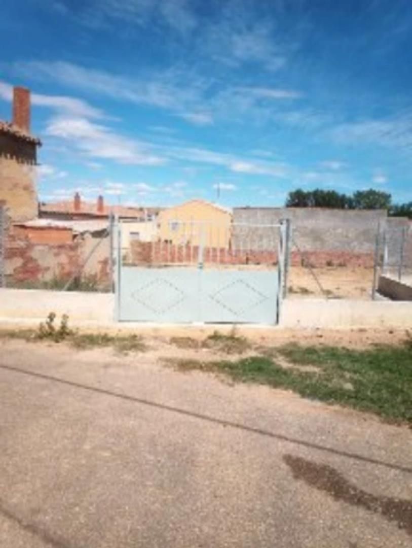 Land for sale in Sahagún