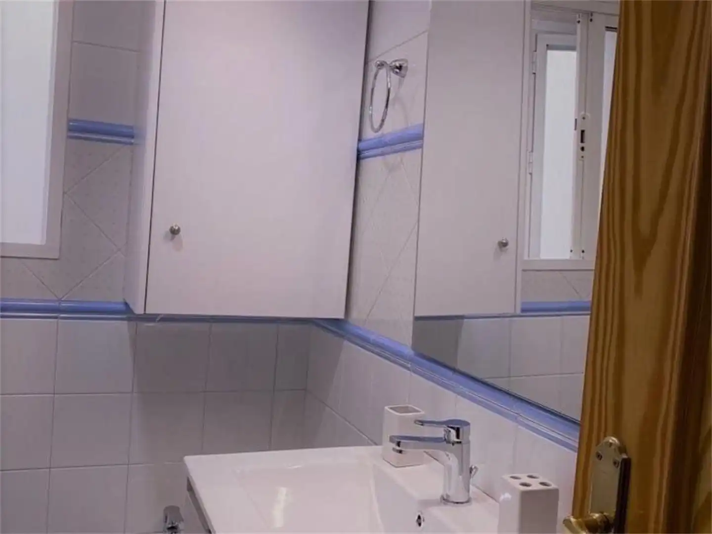 Flat for rent in Calle Molinos, 54, San Matías - Realejo Bathroom of Flat for rent in Granada with Air Conditioner, Heating and Parquet flooring