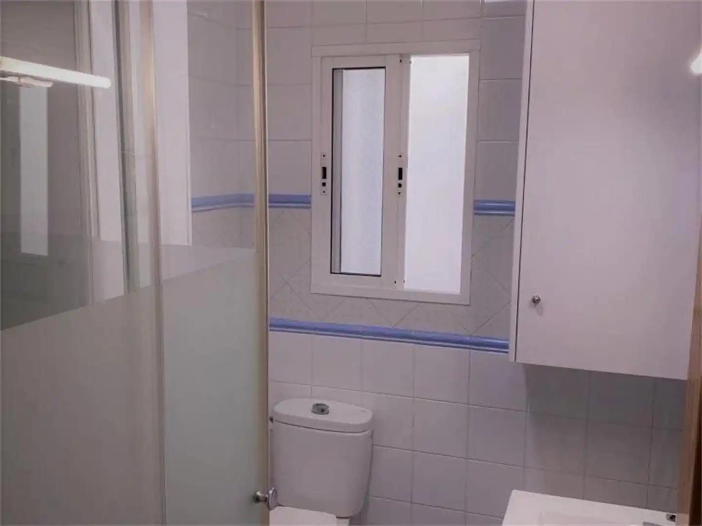Flat for rent in Calle Molinos, 54, San Matías - Realejo Bathroom of Flat for rent in Granada with Air Conditioner, Heating and Parquet flooring