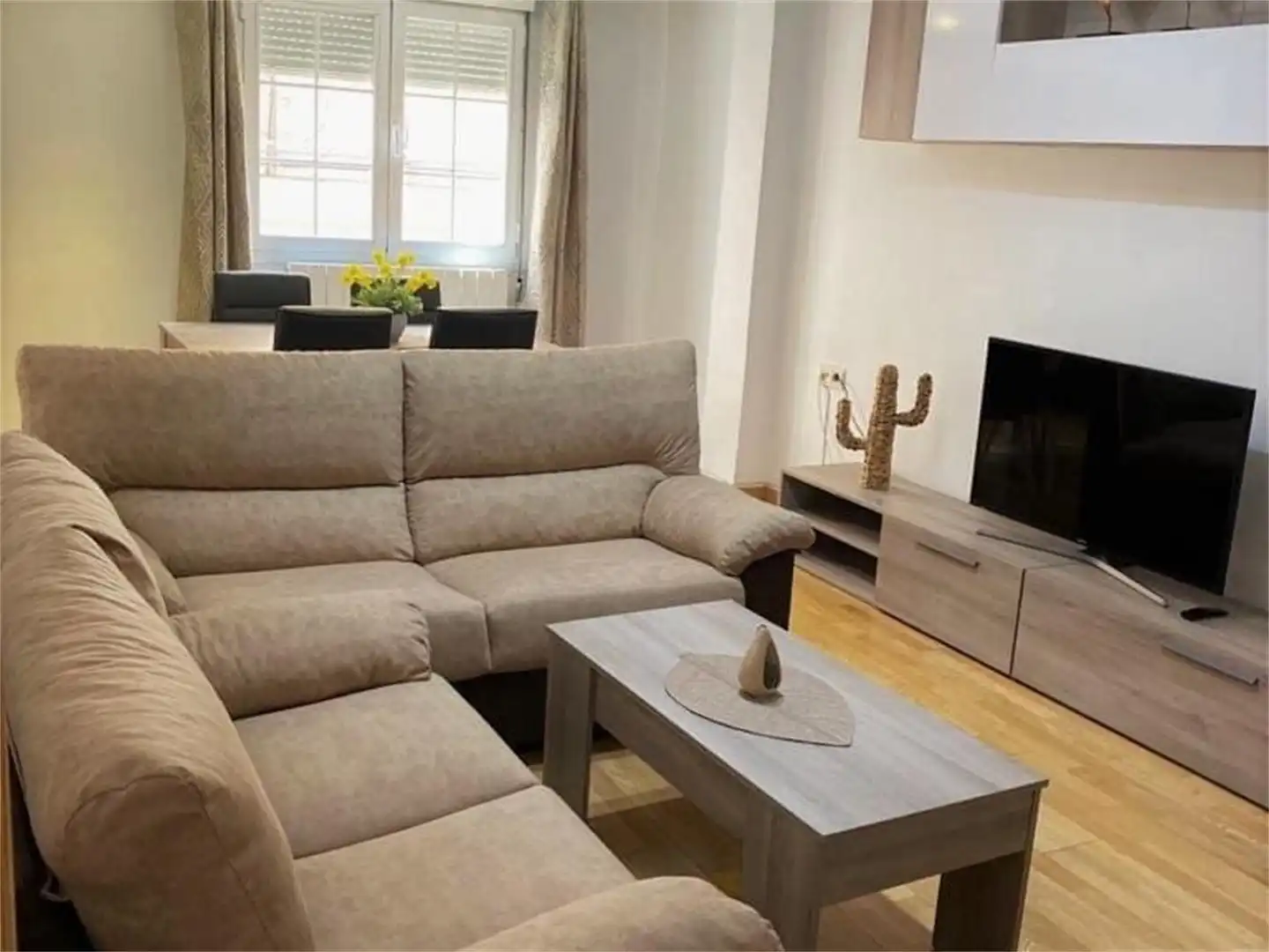 Flat for rent in Calle Molinos, 54, San Matías - Realejo Living room of Flat for rent in Granada with Air Conditioner, Heating and Parquet flooring