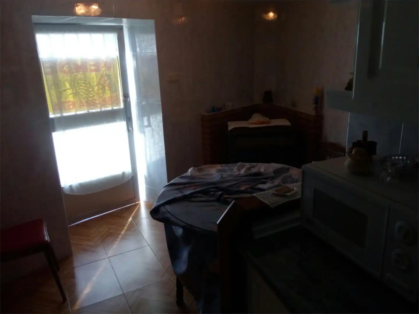Schlafzimmer von Einfamilien-Reihenhaus zum Verkauf in Caminomorisco mit Möbliert, Ofen und Waschmaschine