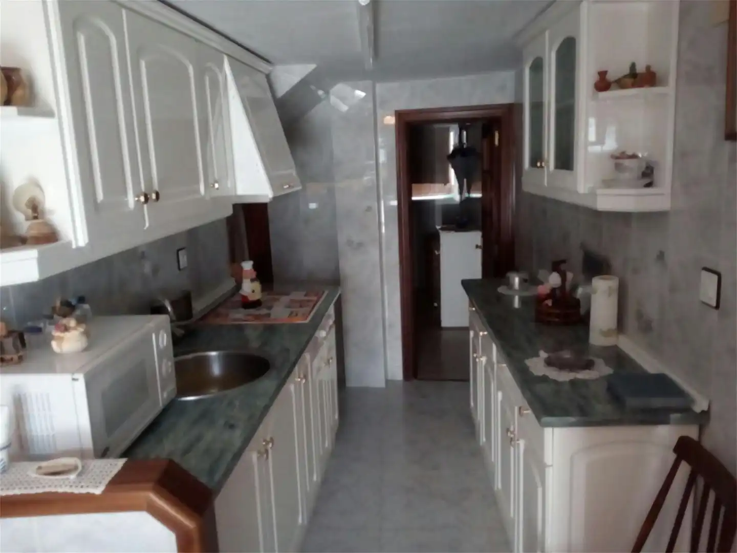 Küche von Einfamilien-Reihenhaus zum Verkauf in Caminomorisco mit Möbliert, Ofen und Waschmaschine