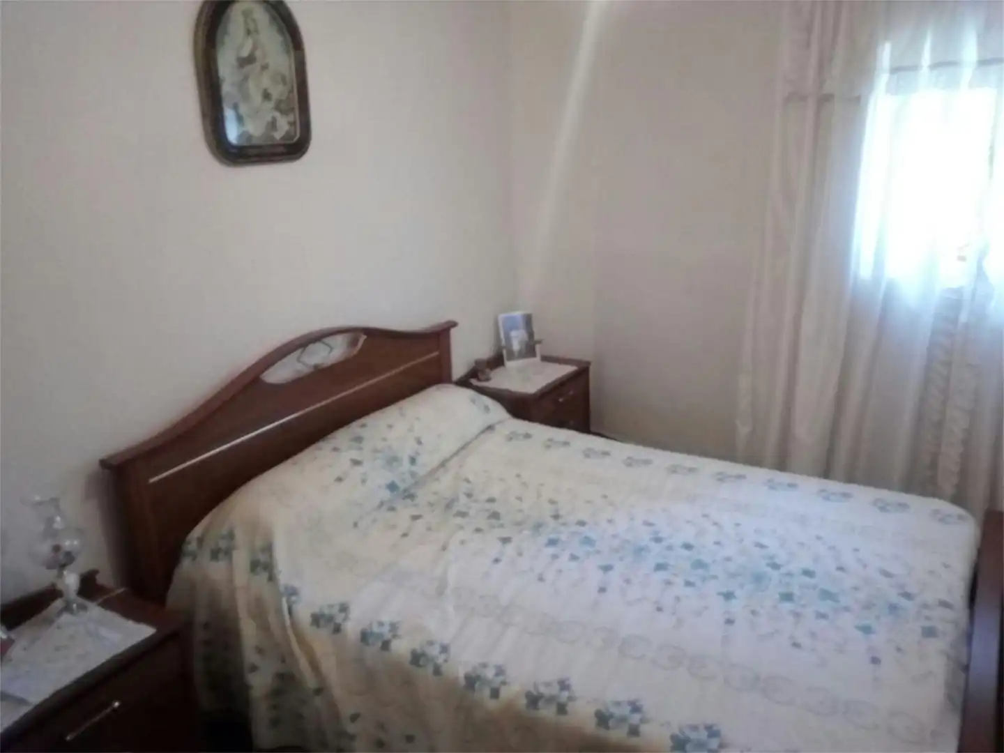 Schlafzimmer von Einfamilien-Reihenhaus zum Verkauf in Caminomorisco mit Möbliert, Ofen und Waschmaschine