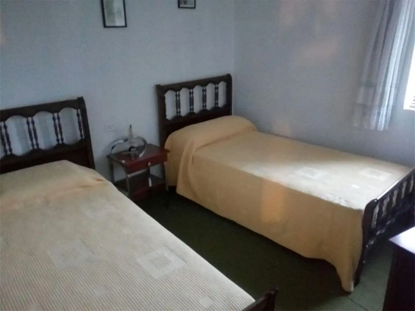 Schlafzimmer von Einfamilien-Reihenhaus zum Verkauf in Caminomorisco mit Möbliert, Ofen und Waschmaschine