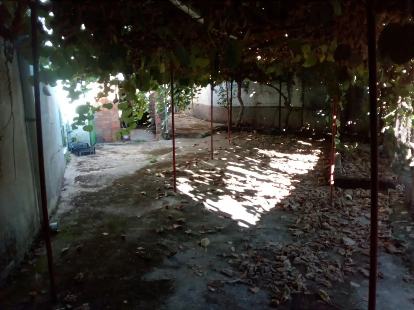 Garten von Einfamilien-Reihenhaus zum Verkauf in Caminomorisco mit Möbliert, Ofen und Waschmaschine