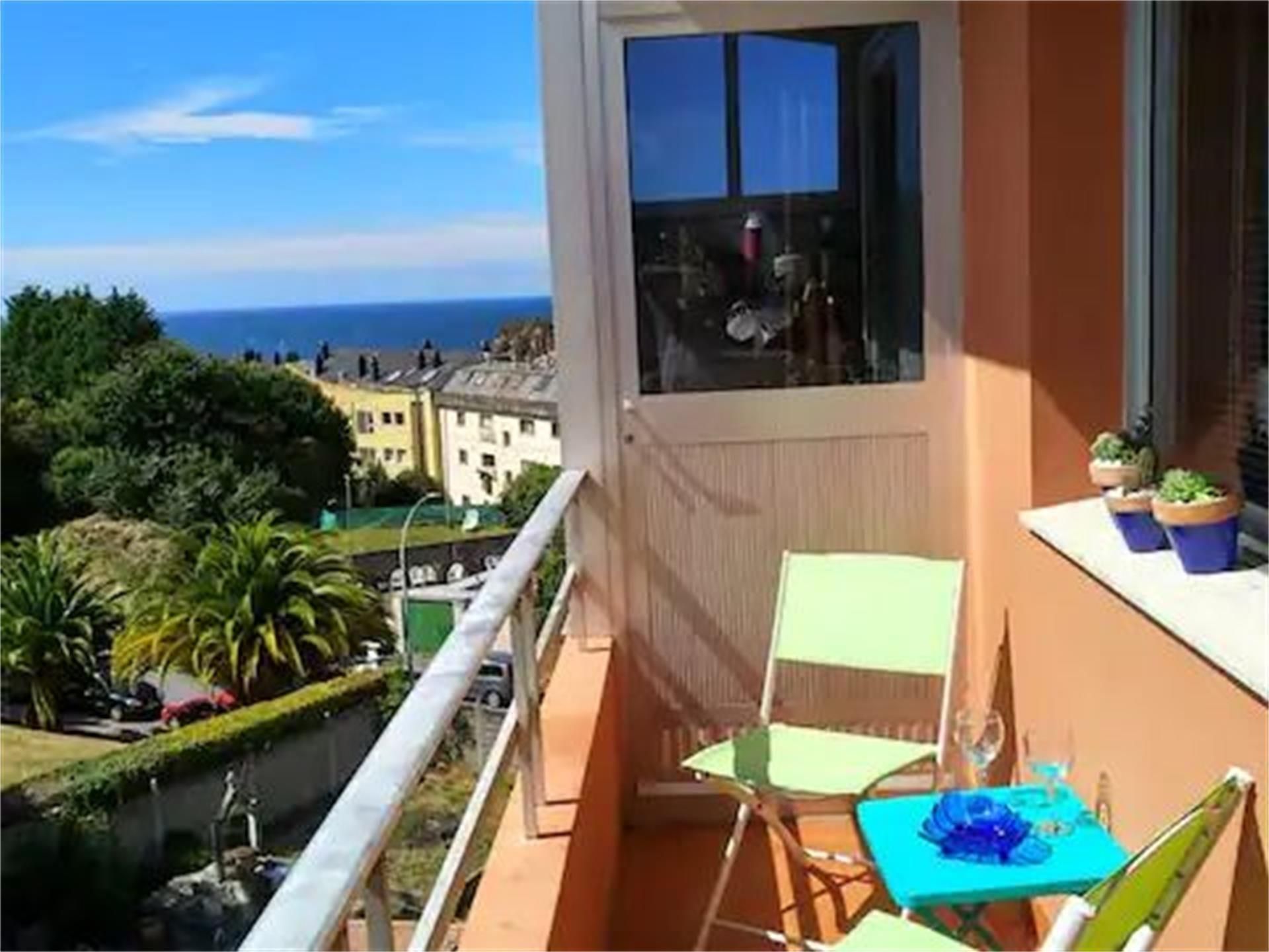 Flat to rent in Avenida Concepción Arenal, Liáns