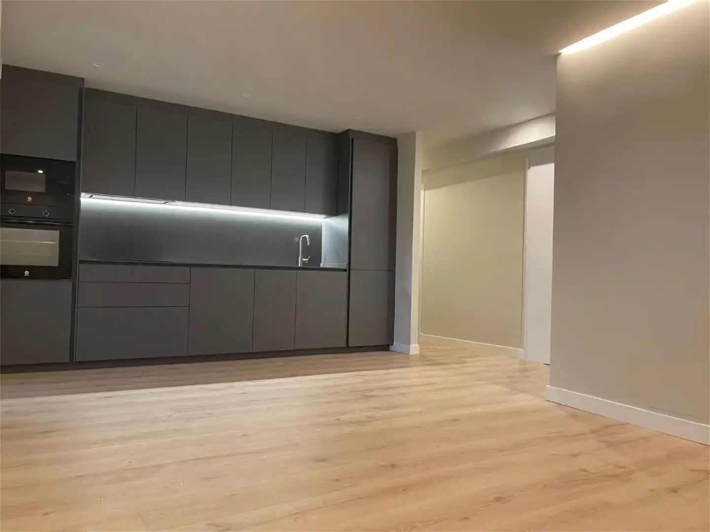 Flat for rent in Calle Julián María Otero, Centro Flat for rent in Calle Julián María Otero, Centro