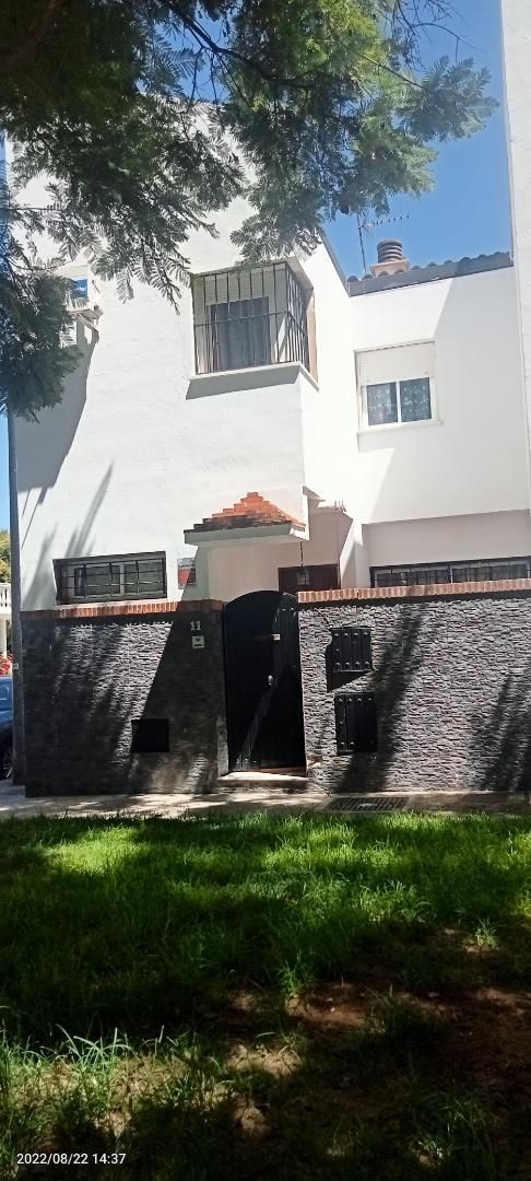 Exterior view of Single-family semi-detached for sale in Jerez de la Frontera  with Air Conditioner, Furnished and Oven