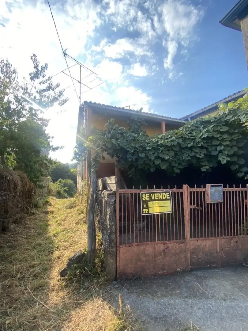 Finca rústica en venta en Lalín con Jardín privado y Parking comunitario