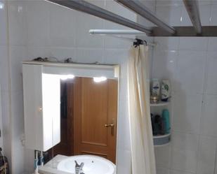 Bathroom of Flat for sale in Valdemoro  with Air Conditioner and Swimming Pool