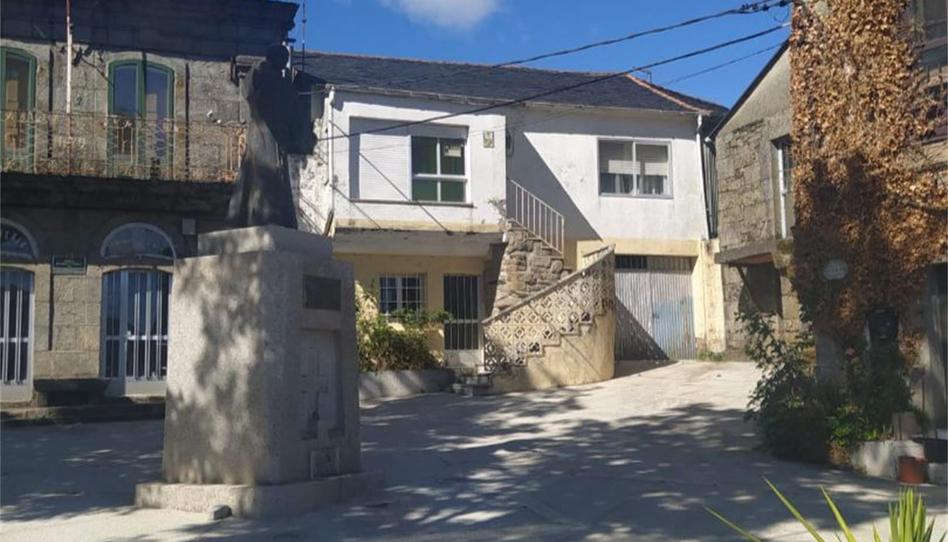 Foto 1 de Casa adosada en venda a Rúa Do Cruceiro, 5, A Gudiña , Ourense