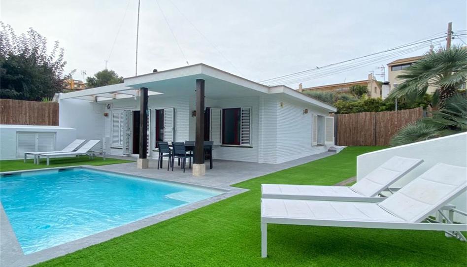 Foto 1 de Casa adosada de lloguer a Avinguda de Santa Isabel, 43, Vallpineda - Rocamar, Barcelona