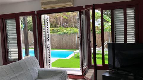 Foto 2 de Casa adosada de lloguer a Avinguda de Santa Isabel, 43, Vallpineda - Rocamar, Barcelona