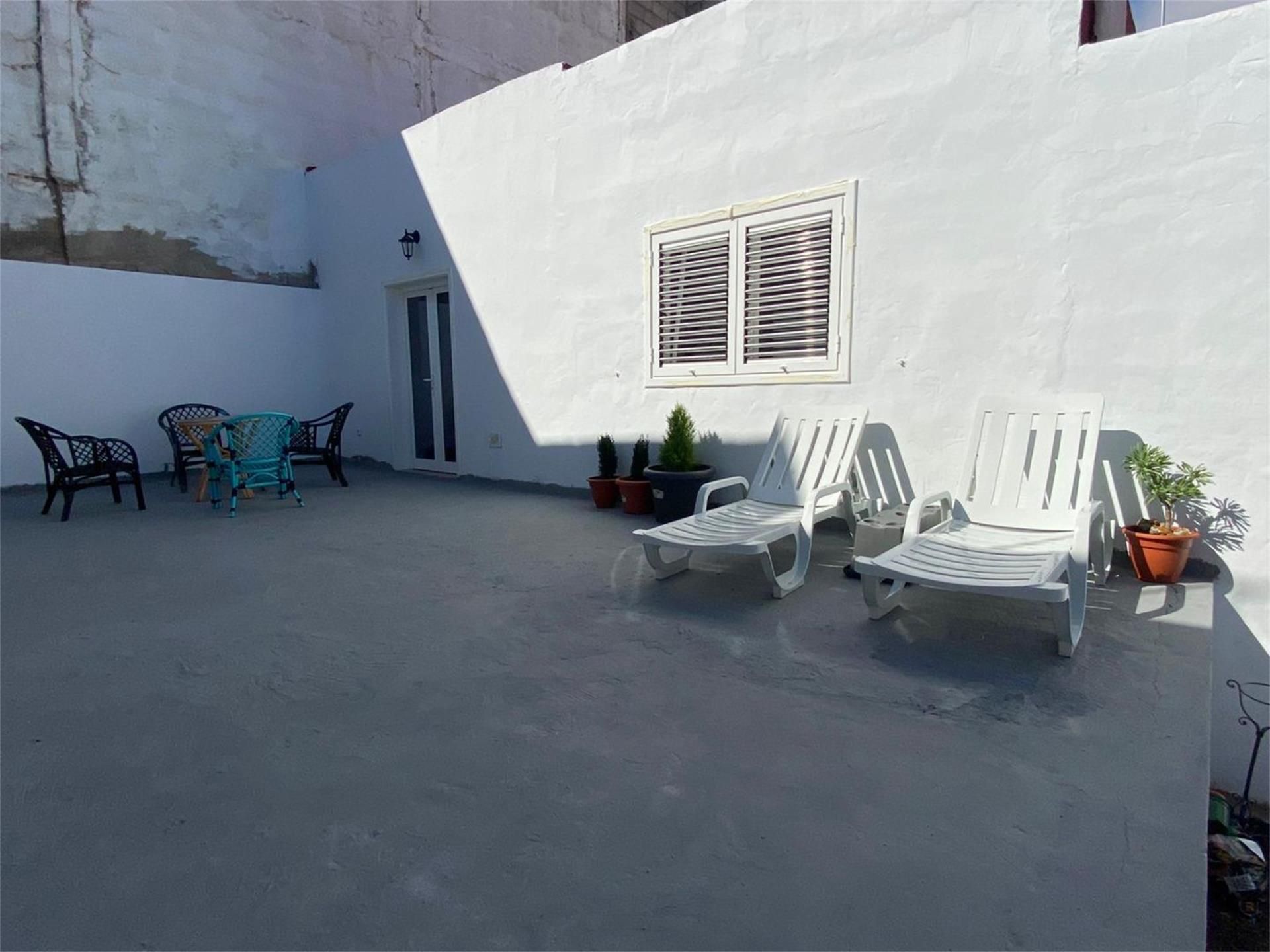Terrassa de Casa adosada en venda en Arrecife amb Jardí privat i Moblat