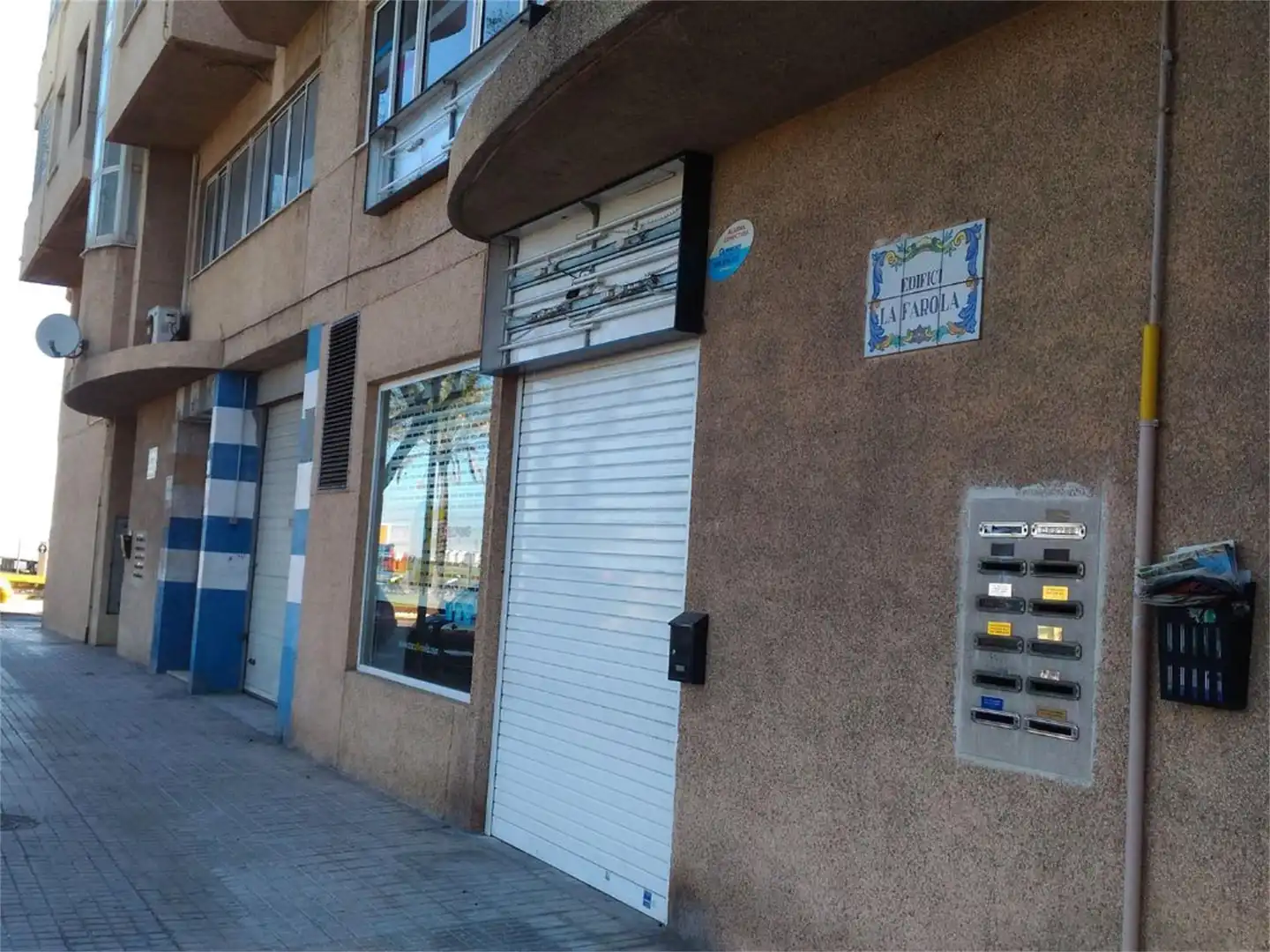 Local de alquiler en Oliva con Aire acondicionado