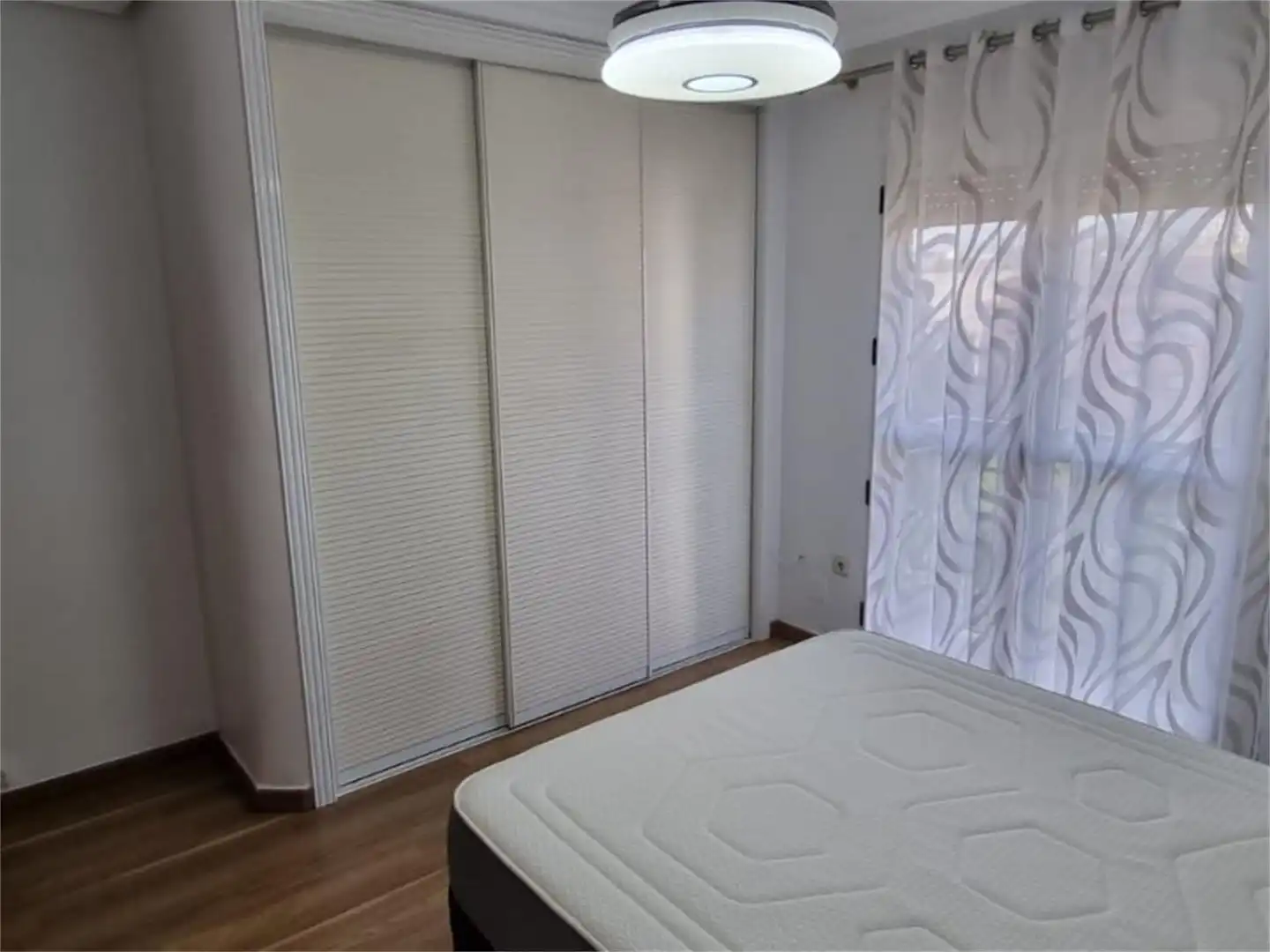 Bedroom of Flat for sale in Santa Clara de Avedillo  with Air Conditioner, Heating and Parquet flooring