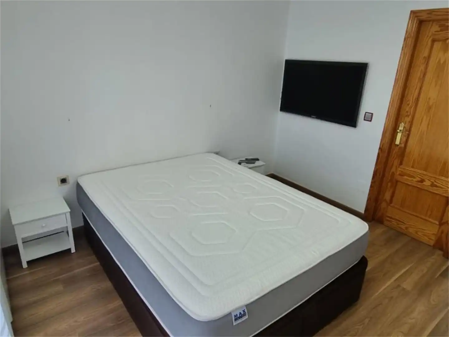 Bedroom of Flat for sale in Santa Clara de Avedillo  with Air Conditioner, Heating and Parquet flooring