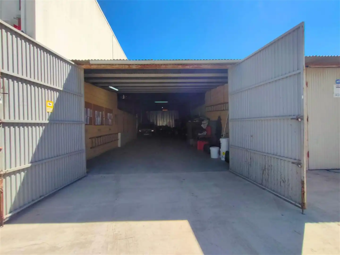 Fabrikhallen zum Verkauf in San Enrique - Guadiaro - Pueblo Nuevo Fabrikhallen zum Verkauf in Sotogrande