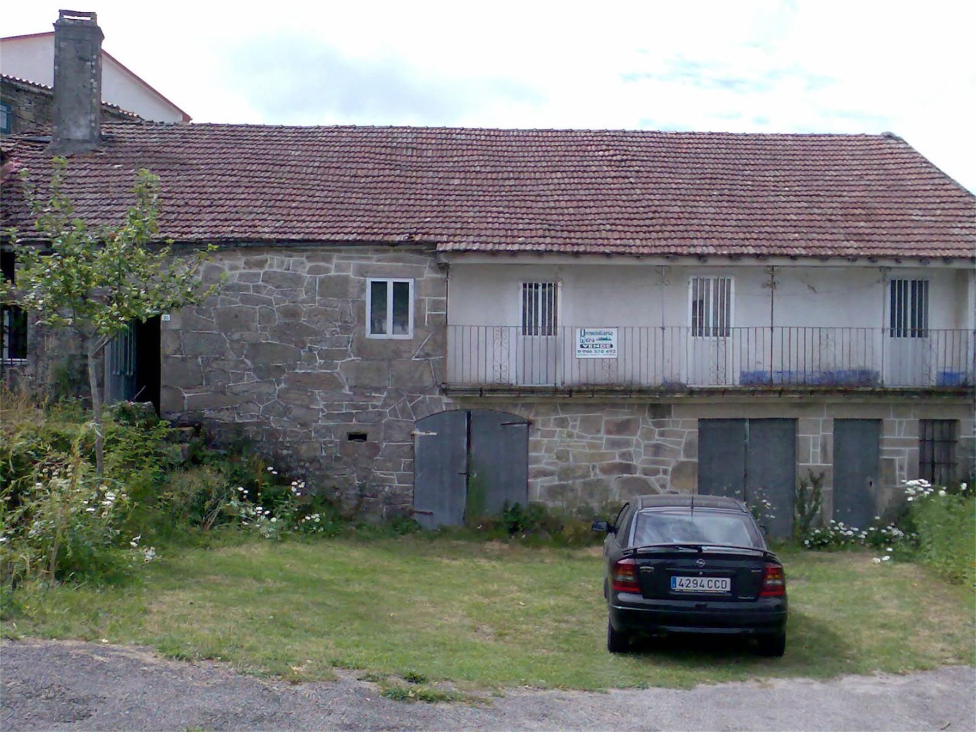 Vista exterior de Casa o xalet en venda en Cerdedo amb Balcó