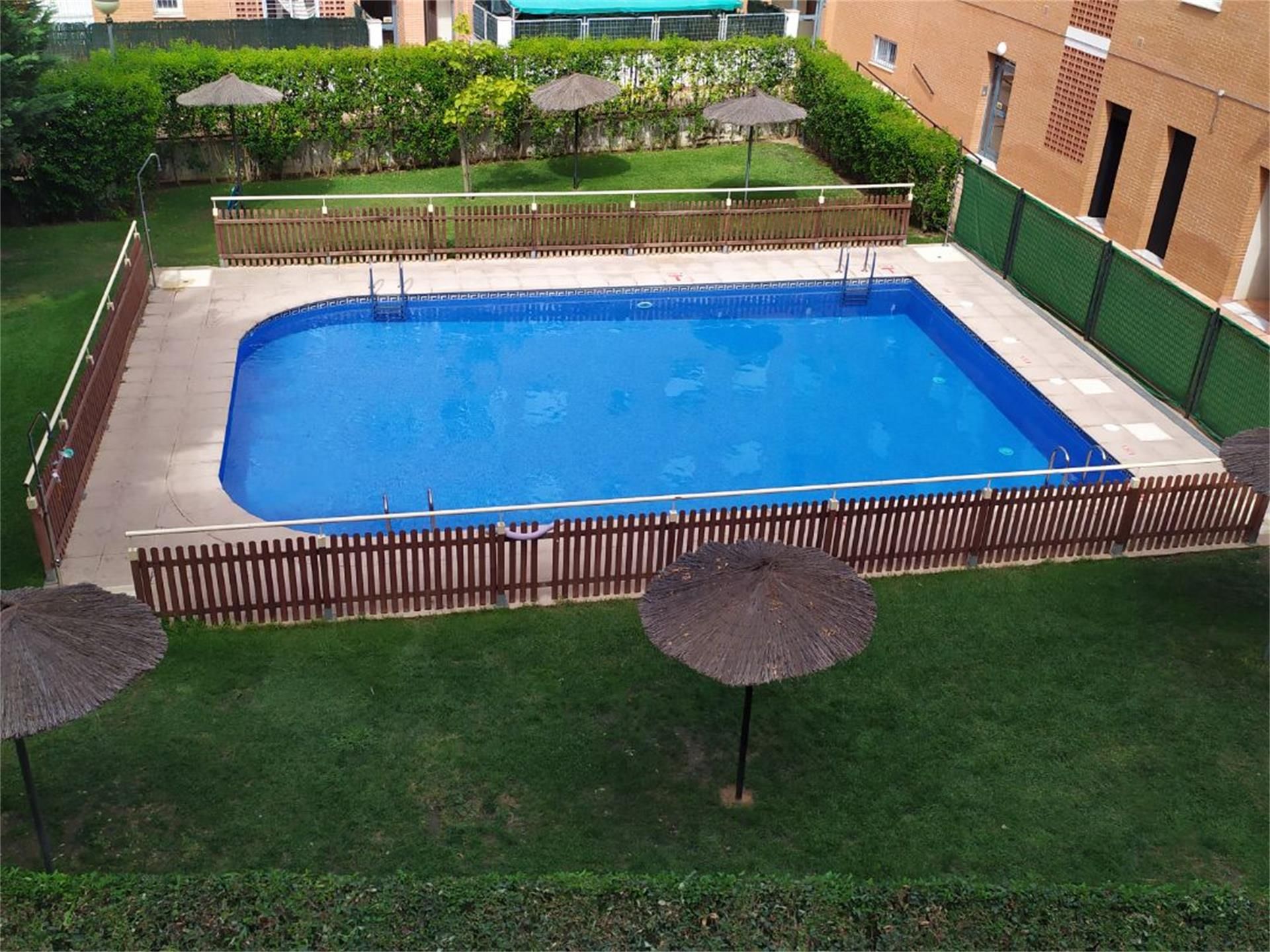 Swimming pool of Flat for sale in Badajoz Capital  with Air Conditioner, Heating and Private garden