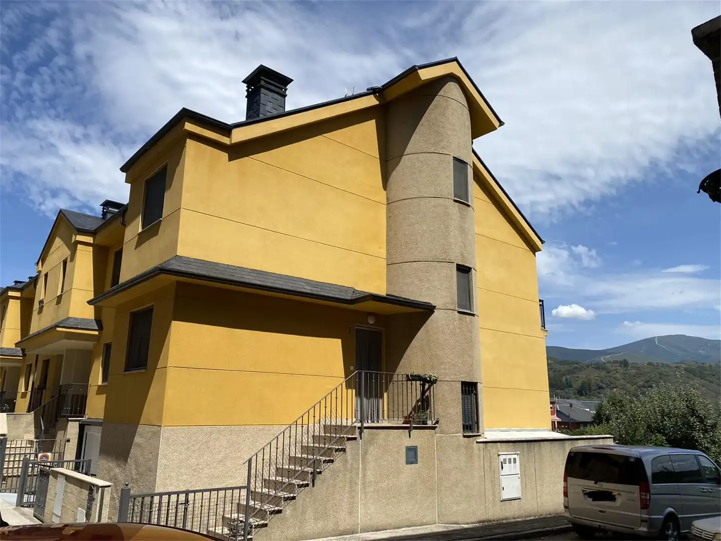 Einfamilien-Reihenhaus zum Verkauf in Calle Real, Toreno Außenansicht von Einfamilien-Reihenhaus zum Verkauf in Toreno mit Heizung, Privatgarten und Parkett