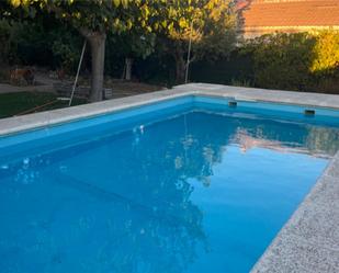 Swimming pool of House or chalet to share in El Viso de San Juan  with Air Conditioner, Terrace and Swimming Pool