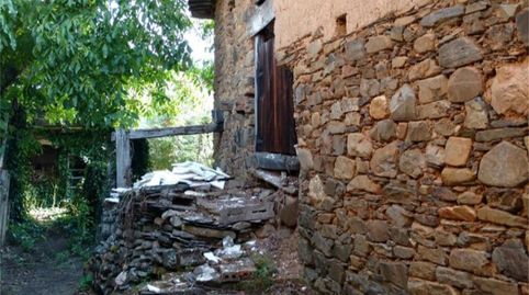 Casa adosada en venta en Calle la Iglesia, Villafranca del Bierzo, León - imagen 3 Foto 3 de Casa adosada en venta en Calle la Iglesia, Villafranca del Bierzo, León