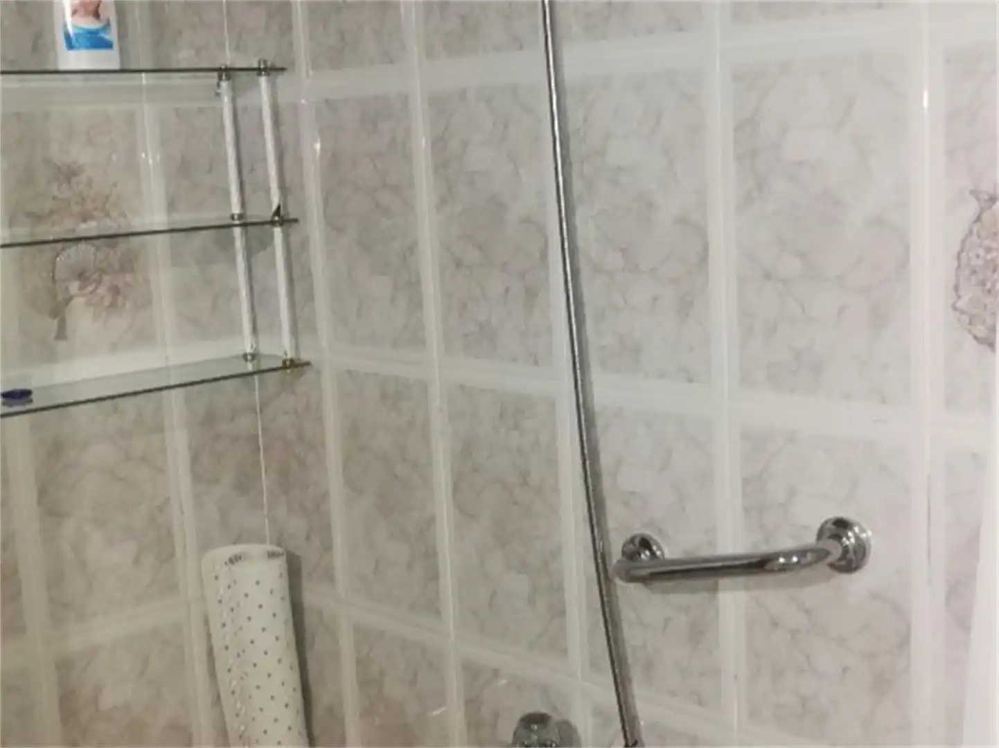 Bany de Casa adosada en venda en Fuenteguinaldo amb Traster i Moblat