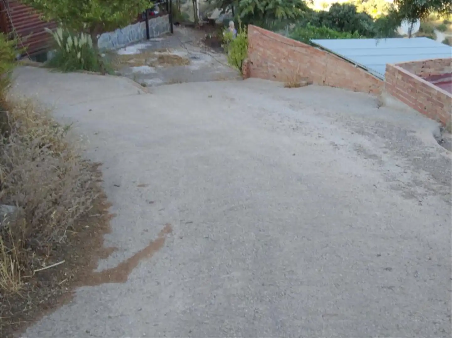 Parkplatz von Wohnung zum Verkauf in Carratraca mit Privatgarten, Schwimmbad und Möbliert