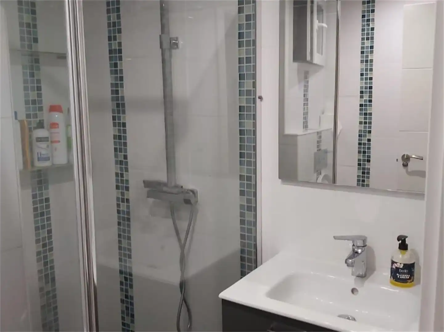 Room in Calle de la Ronda, 1, Centro