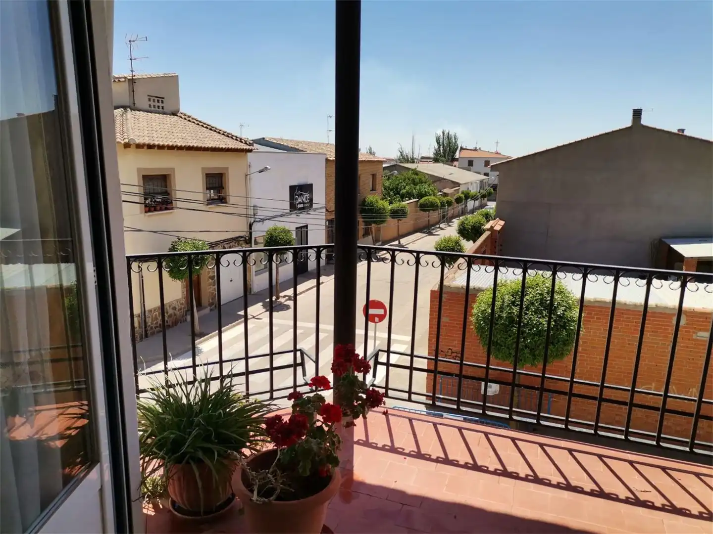 Einfamilien-Reihenhaus zum Verkauf in Calle Eruelas, Campo de Criptana Außenansicht von Einfamilien-Reihenhaus zum Verkauf in Campo de Criptana mit Heizung, Terrasse und Abstellraum