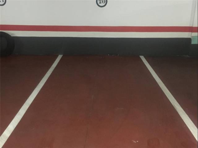 Garaje en Venta en Calle de Ferrer del Río en Guindalera