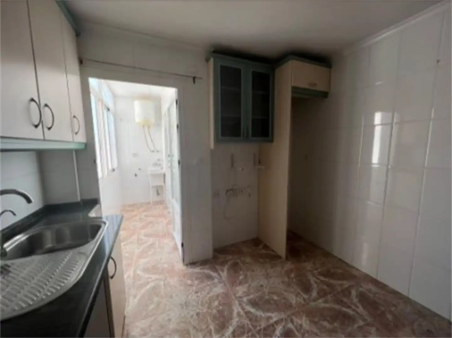 Flat for sale in Calle Ramón y Cajal, Archena Kitchen of Flat for sale in Archena with Air Conditioner, Terrace and Balcony