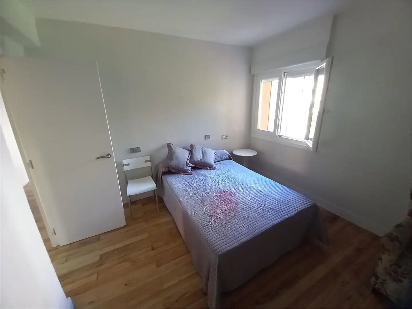 Piso de alquiler en Paseo Ocharan Mazas, Brazomar Habitación de Piso de alquiler en Castro-Urdiales con Calefacción, Jardín privado y Parquet