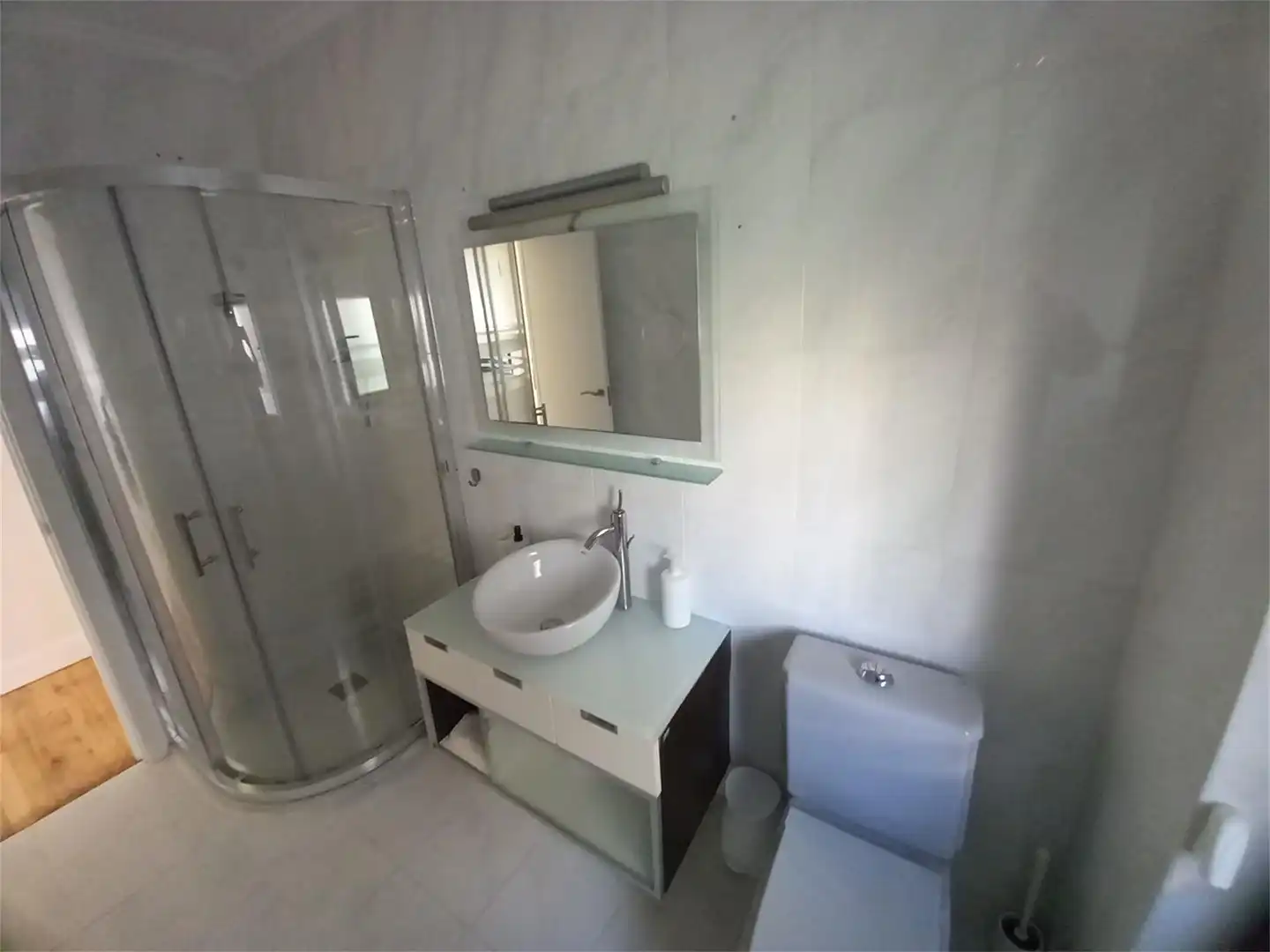Piso de alquiler en Paseo Ocharan Mazas, Brazomar Baño de Piso de alquiler en Castro-Urdiales con Calefacción, Jardín privado y Parquet