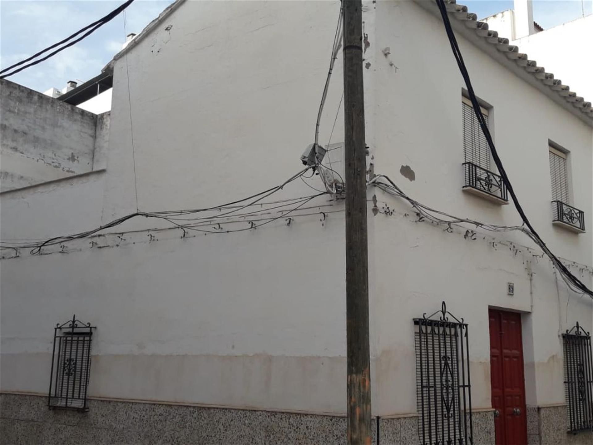 Vista exterior de Casa adosada en venda en Puente Genil