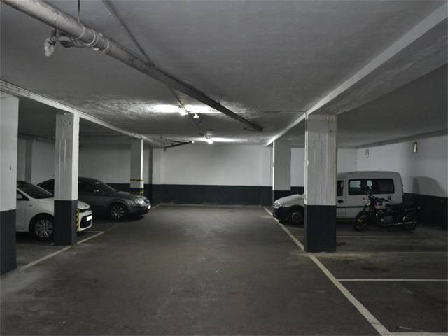 Garaje en Alquiler en Avenida Iparraguirre, 59 en Capitán Mendizabal - La Sardinera