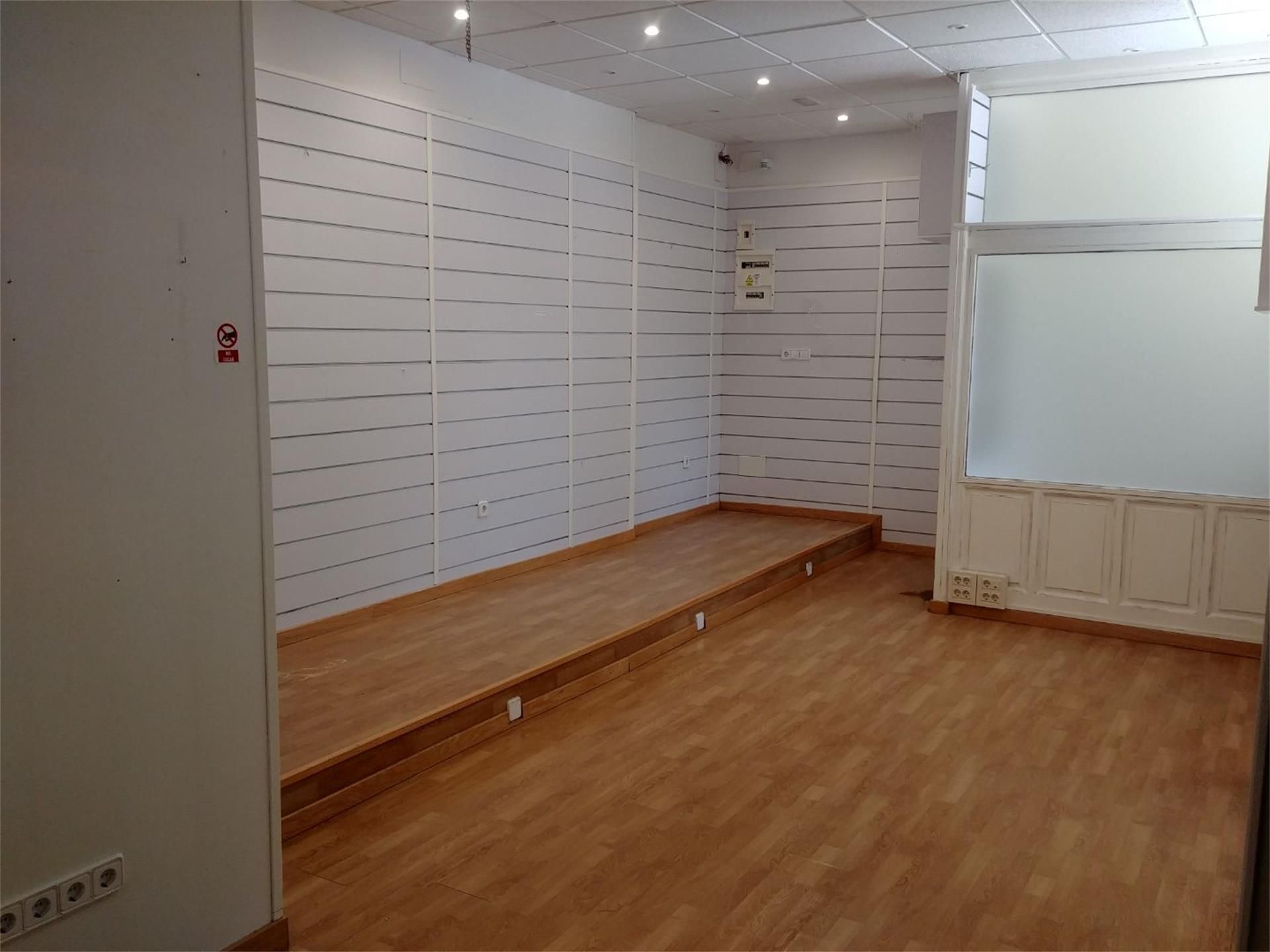 Local de alquiler en San Lorenzo de El Escorial con Parquet