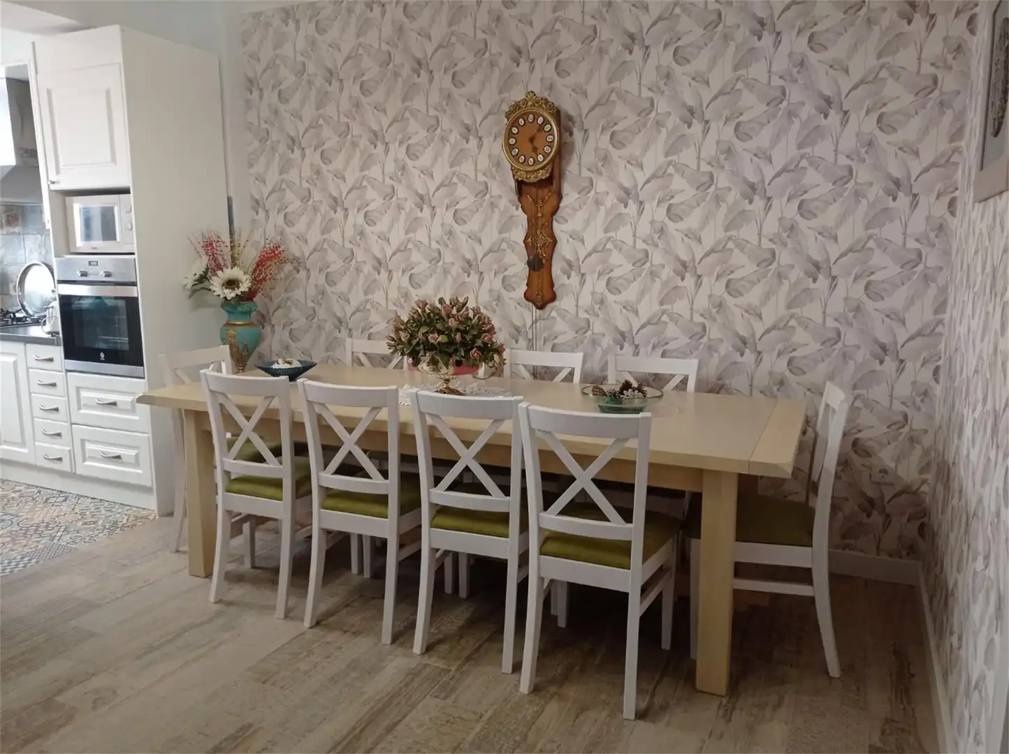 Casa adosada en venta en Calle Collado del Parador, Tobarra Comedor de Casa adosada en venta en Tobarra con Calefacción, Trastero y Amueblado