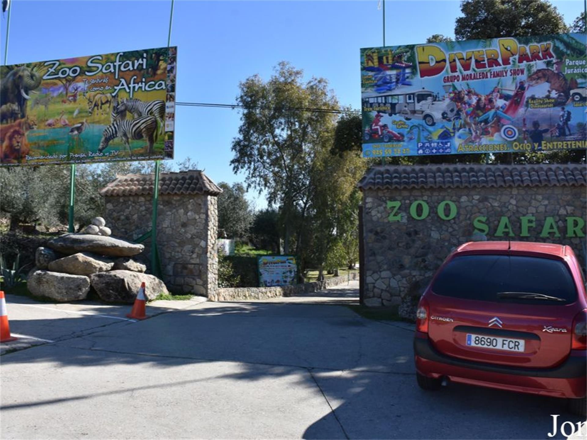 Exterior view of Country house for sale in Hinojosa de San Vicente