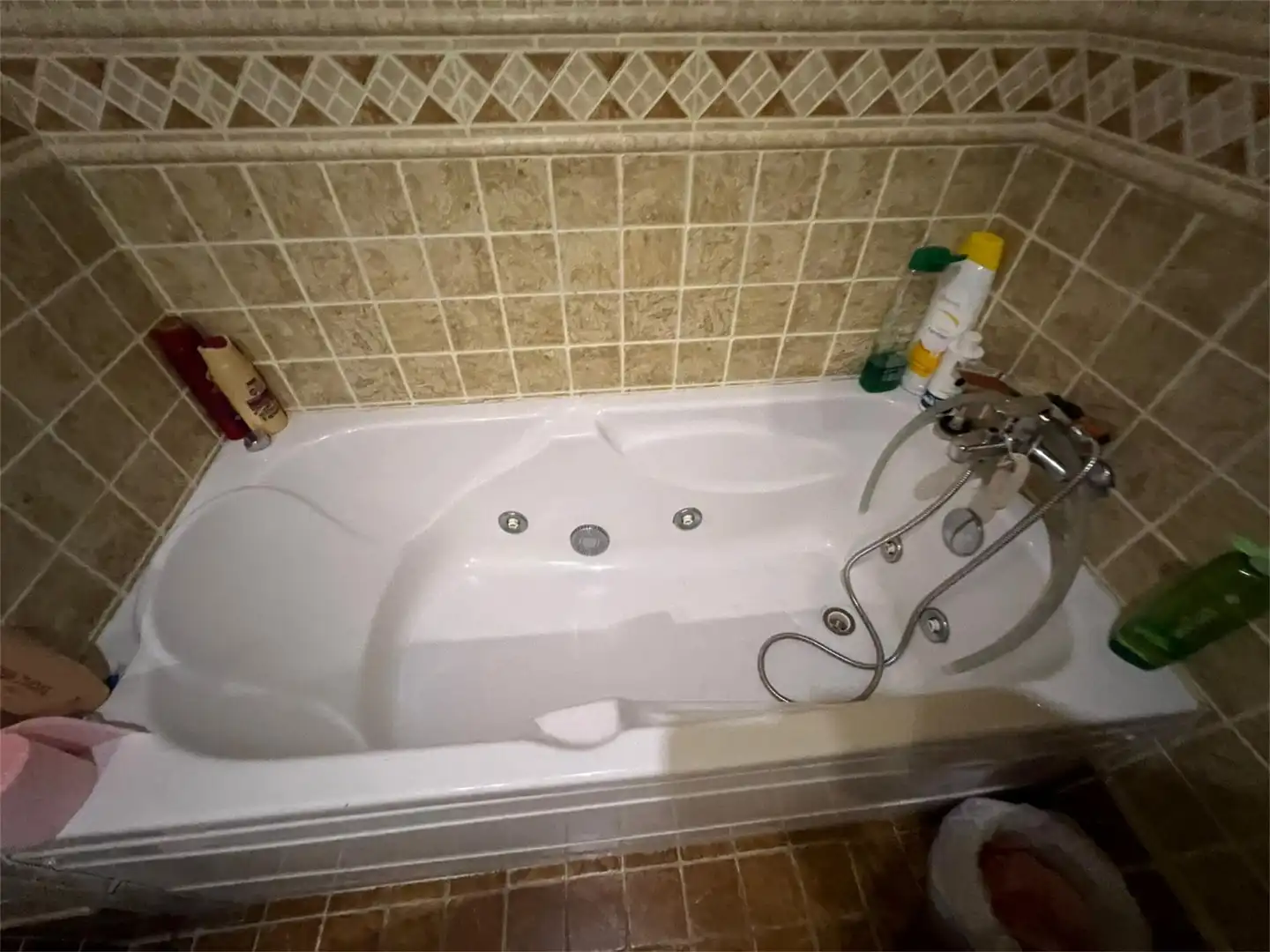 Flat for sale in Calle Pedro de Dios, 20, Alcolea Bathroom of Flat for sale in Córdoba with Air Conditioner, Heating and Storage room