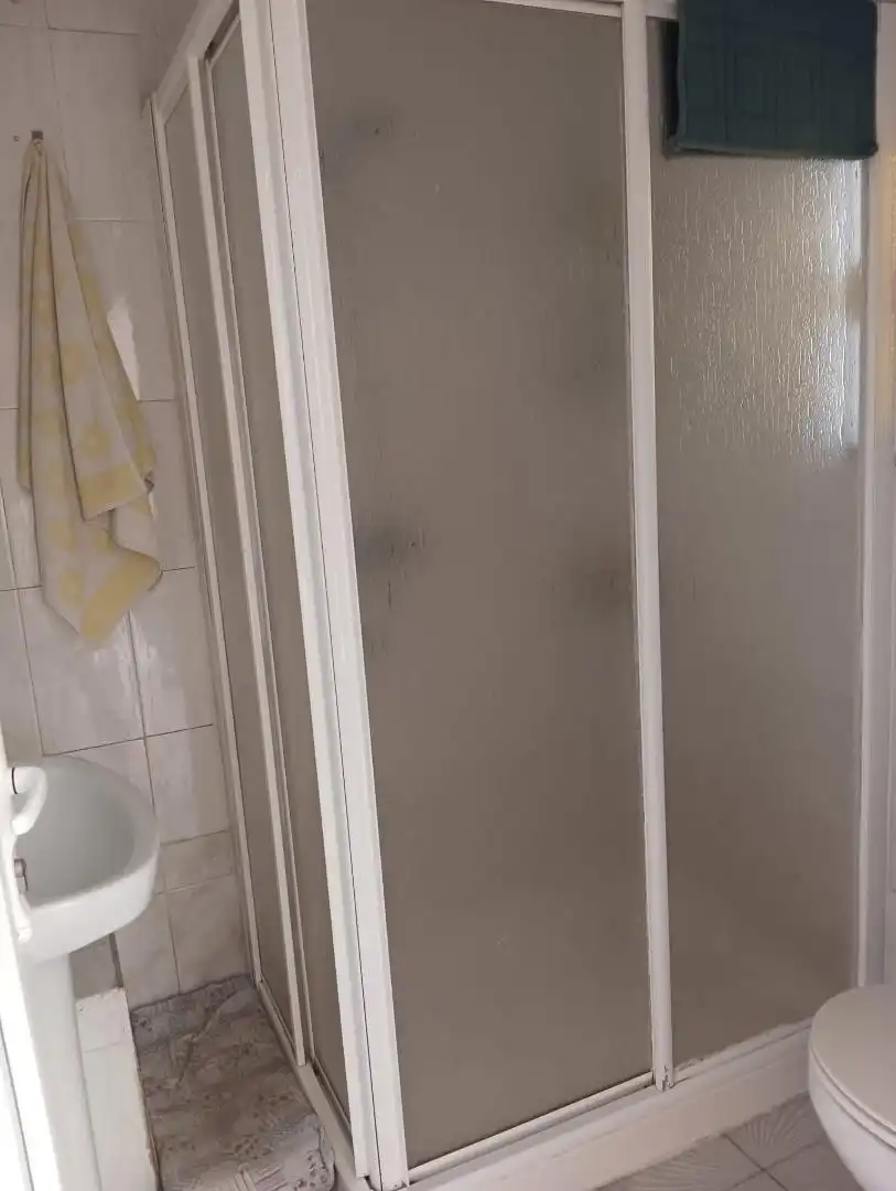 Detached homes for sale in Calle Concejo, Zarza la Mayor Bathroom of Detached homes for sale in Zarza la Mayor with Air Conditioner and Furnished