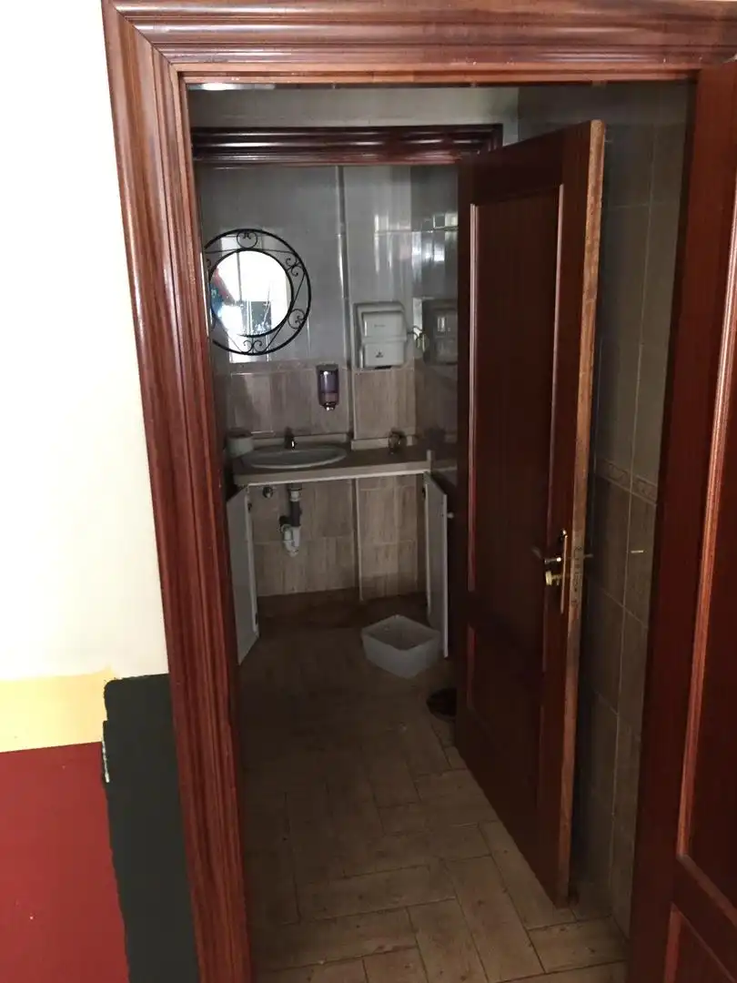 Commercial properties for sale in Calle Fernando Villalón, Arco Norte - Avda. España Bathroom of Commercial properties for sale in Dos Hermanas